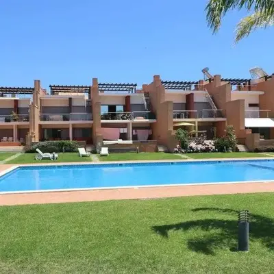 Millennium golf by FHR piscina & parking