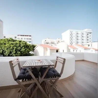 Sunny Days beach apartment