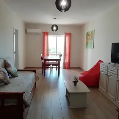 Apartamento laranja