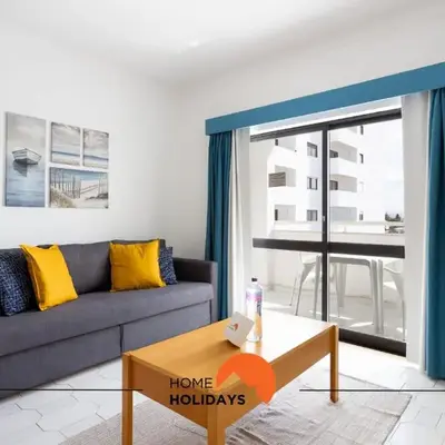 #189 Montechoro Flat by Home Holidays