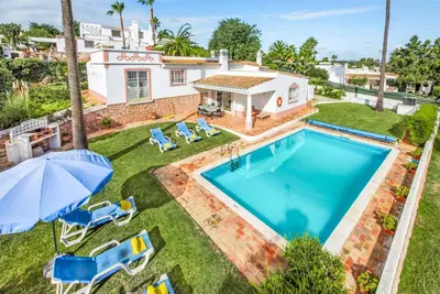 an aerial view of a house with a swimming pool at Casa Lorena in Guia