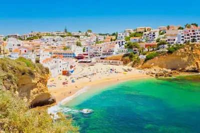 an aerial view of a beach in a town at Villa Gemini in Guia