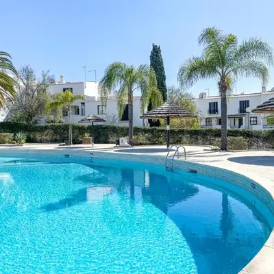 Welcoming Oasis 500m Beach AC Wi-Fi Pool Balcony