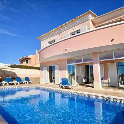 Antonieta by Check-in Portugal