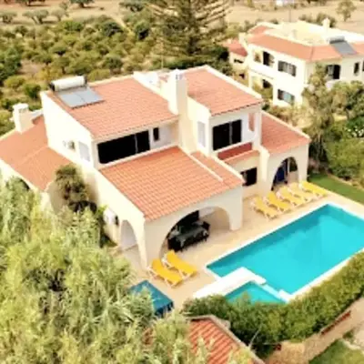 Villa Palmeiras - Serene Private Villa