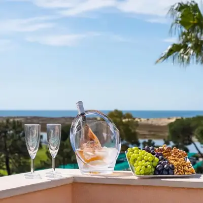 Extraordinary Villa on an elevated position in Quinta do Lago