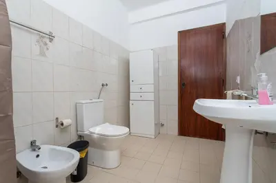 Gallery image of Blife Marya private rooms - Airport stay in Faro