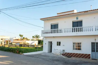 Gallery image of Blife Marya private rooms - Airport stay in Faro