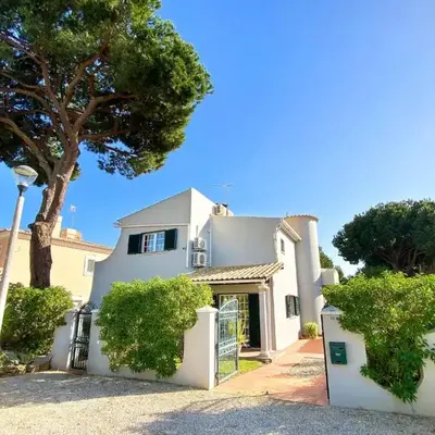 Villa Sarah by BeCherish
