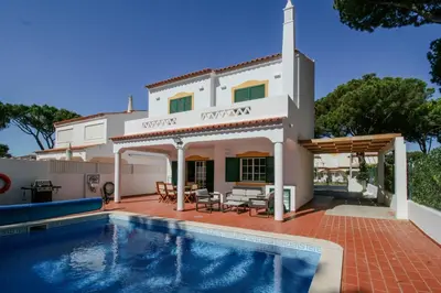 Gallery image of FLH Vilamoura Villa Cardona with Pool in Vilamoura