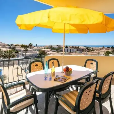 Lovely 2-Bed Apartment in Sao Rafael