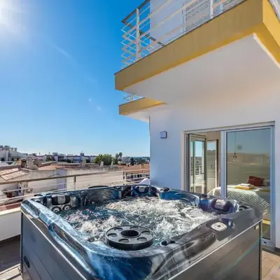 Apart OCEAN DRIVE - Oura - Jacuzzi - BY BEDZY