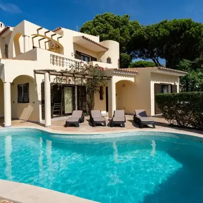 Villa Lucio by SAPvillas