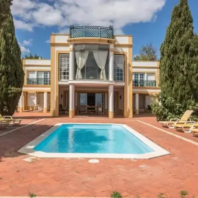 Casa da Vigia - waking up in front of the sea