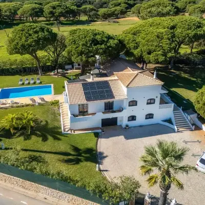 Villa 4 Quartos