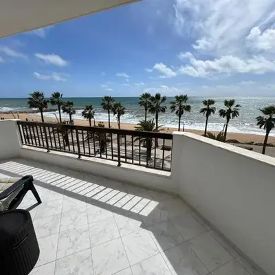 Adrimar - Beachfront Sea View 2BR Apartment in a prime location