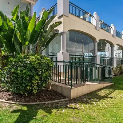 Bright 3-BR in Guia with Shared Pool by Lisbeyond