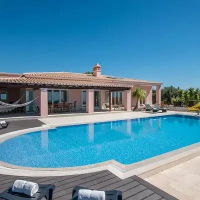 Villa Mujeira