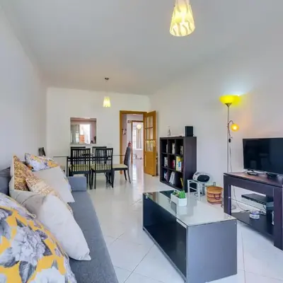 Apartamento JV com 2 quartos e piscina