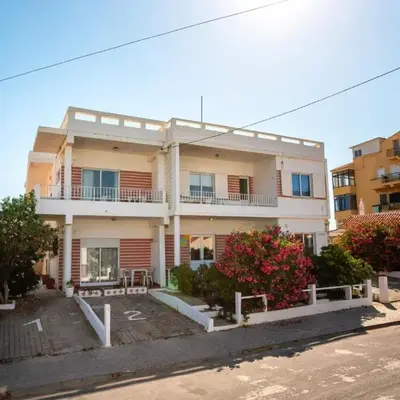 Blife Delya private rooms at Faro beach