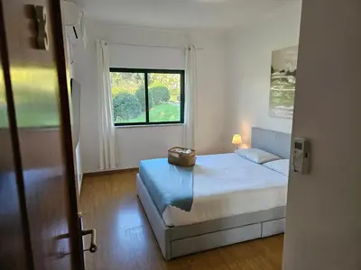 Gallery image of Blife Ampalya private rooms in Faro