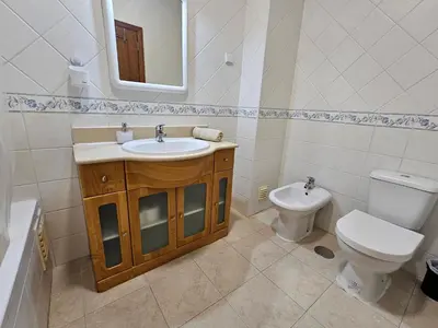 Gallery image of Blife Ampalya private rooms in Faro