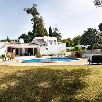 Quinta da Balaia Charming Villa with Private Pool