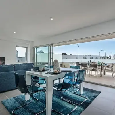 Lovely Modern Apartment With Pool
