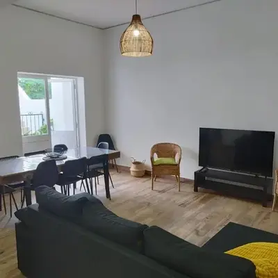 Chill Spot - Faro Hostel