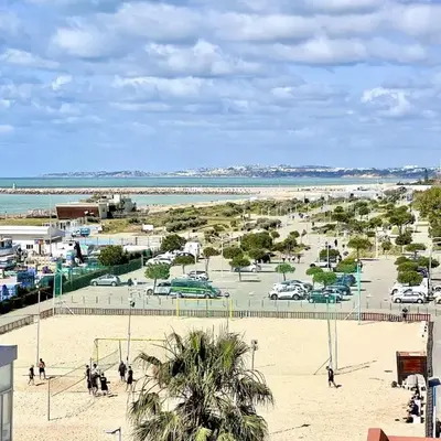 Beach Holiday House T1