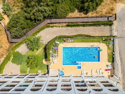 an overhead view of a swimming pool in a resort at Apartment Sonia in Albufeira
