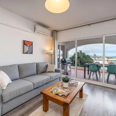 Panoramic Sea Views & Balcony BBQ by HostWise