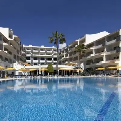 Luna Miramar Club