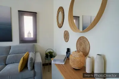 a living room with a couch and a table at Quinta do Lago - Apartamento Salinas in Quinta do Lago