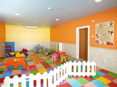 a childs room with a play room with a play room at Hotel Apartamento Brisa Sol in Albufeira
