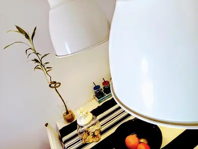 a desk with a bowl on top of a desk at Nautic in Quarteira