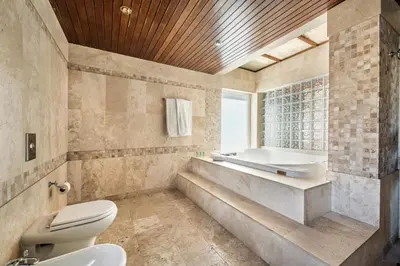 Gallery image of Large private pool viilla, close to amenites, free air conditioning and wifi in Quarteira