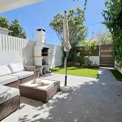 Magnific Studio with a cozy garden