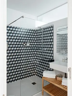 a bathroom with a shower and a sink at Casa Apollo Guesthouse in Faro
