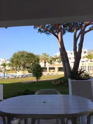 Gallery image of Spacious apartment in Olhos de Água 130 m² with pool in Olhos de Água