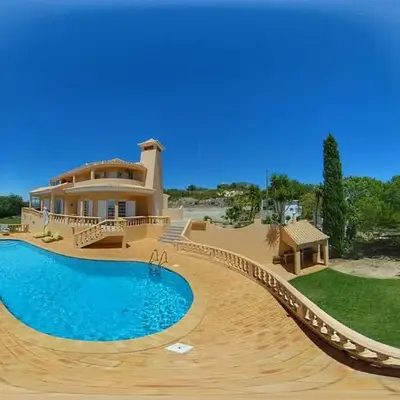 Elegant family house in Loulé with private pool