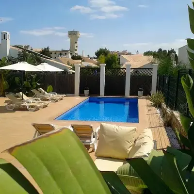 Villa 81 great spot Oura beach