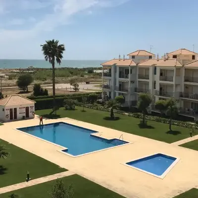 Vila Columbus T2 Frente Mar e Piscina