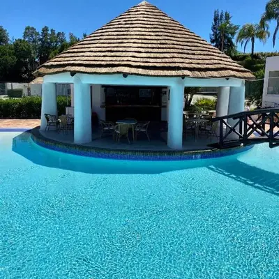 Beautiful apartment for rent in Quinta do Lago with excellent resort facilities close to lake and beach.