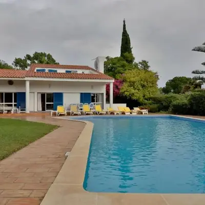 Villa Quadradinhos 3Q 4 Bedrooms Private Pool Short Walk To The Praca