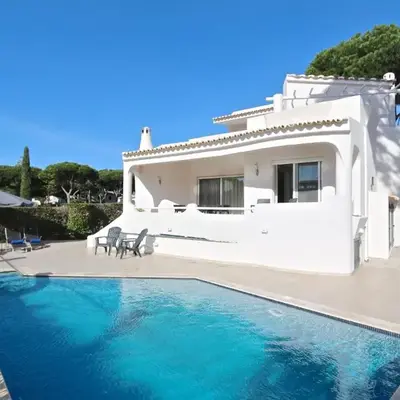 Villa Pinhal 213-CleverDetails- Sleeps 8