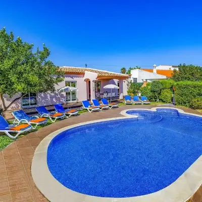 Villa Bolina by Villa Plus