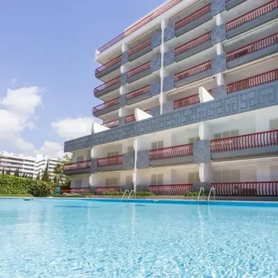 Tivoli Apt8 with Pool&Garage