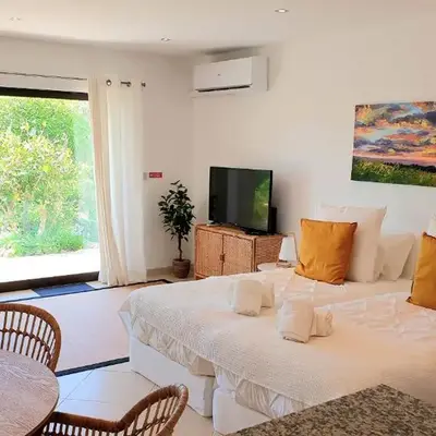 Apartment São Rafael 63 - Beach - Pool - Free wi-fi - Air Con