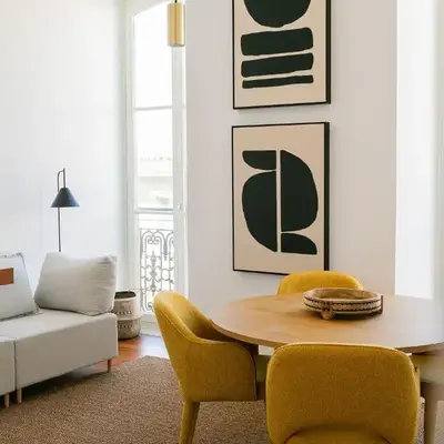 President Pais Apartment